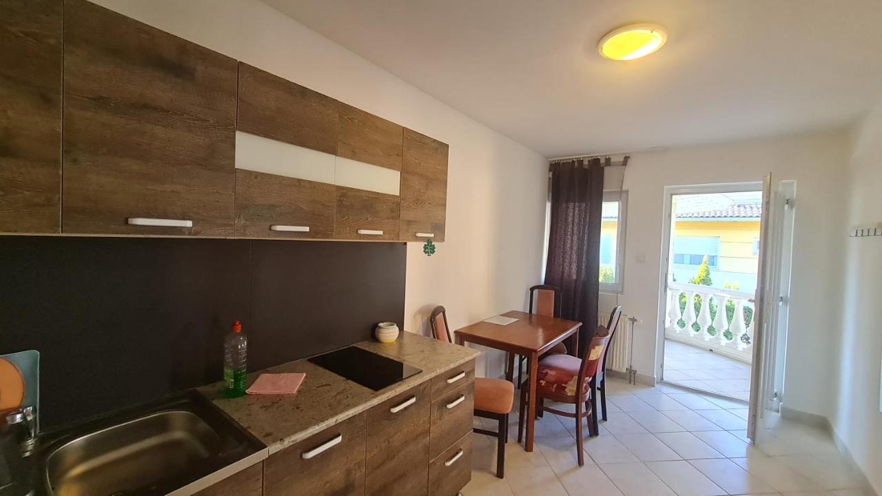 Yellow Sun 2 Apartman Leilighet Siófok Eksteriør bilde